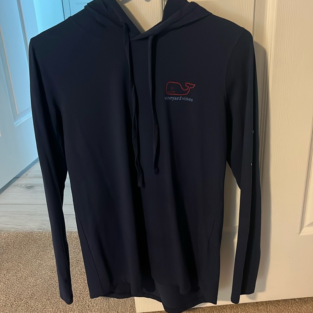 Cute navy Vineyard Vines Hoodie